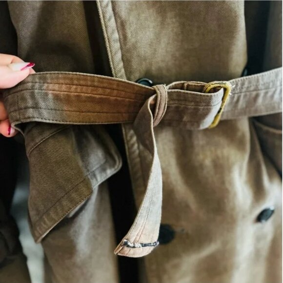 Neiman Marcus Couture Trench Coat with Belted Cuffs and Epaulettes - Picture 6 of 15